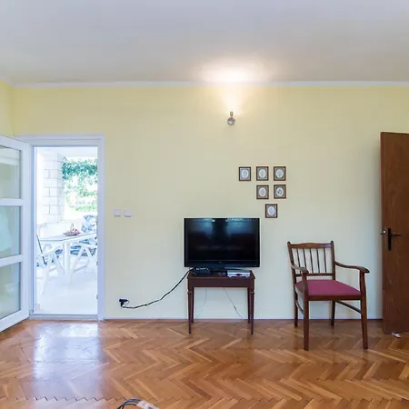 Mare- Comfort Two Bedroom With Terrace A1 St