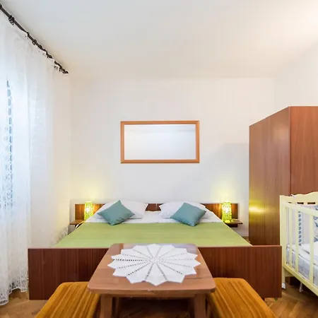 Mare- Comfort Two Bedroom With Terrace A1 St Apartment Postira