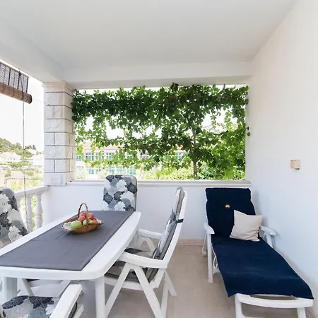 Mare- Comfort Two Bedroom With Terrace A1 St Apartment Postira