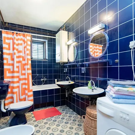 Mare- Comfort Two Bedroom With Terrace A1 St * Postira